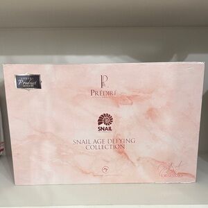 Prédiré Paris Snail Age Defying Collection NWT